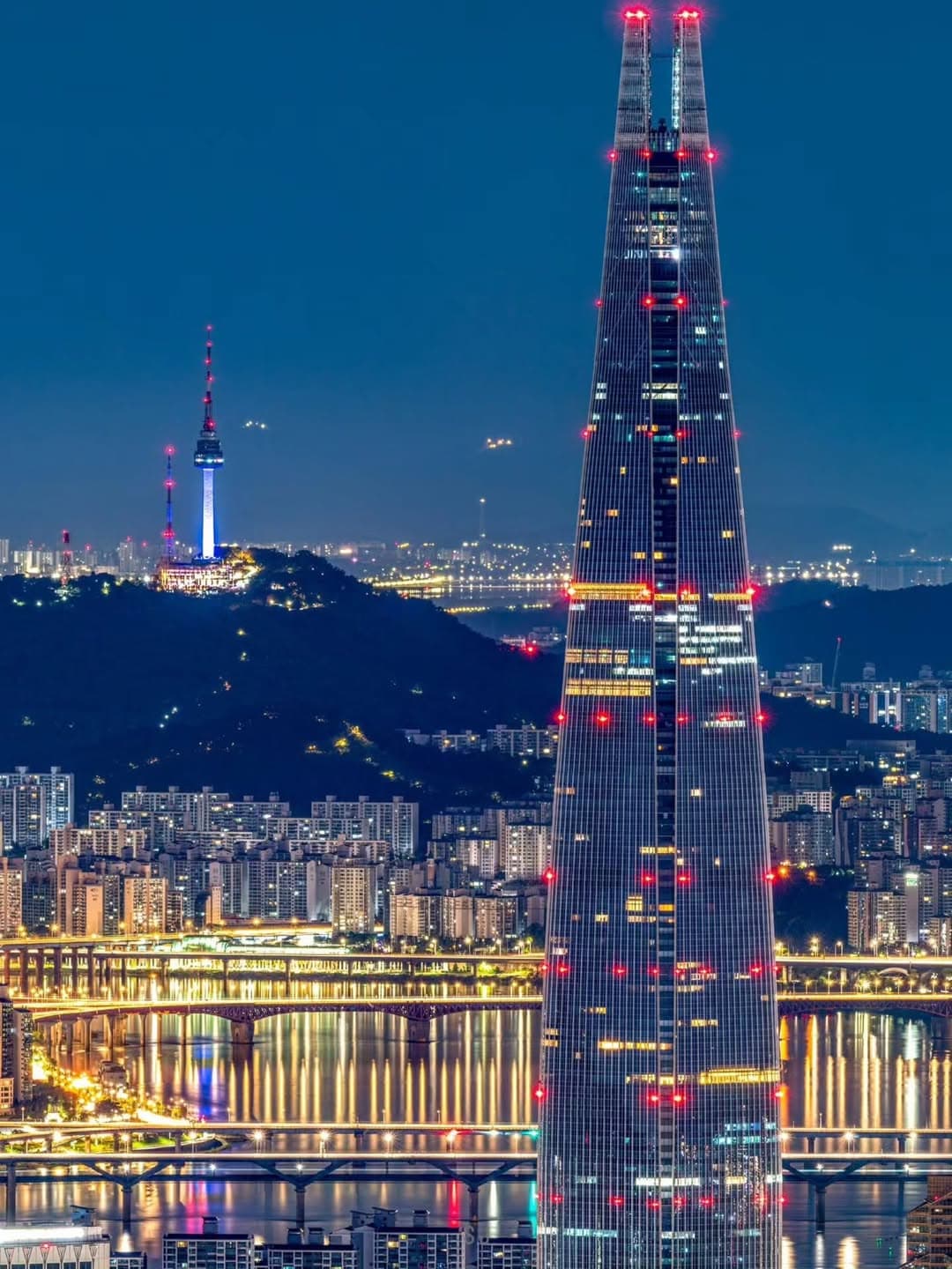 남산보다 큰 롯데타워